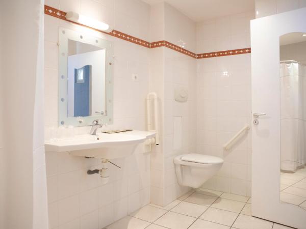 L'Aptois Hôtel : photo 2 de la chambre chambre triple