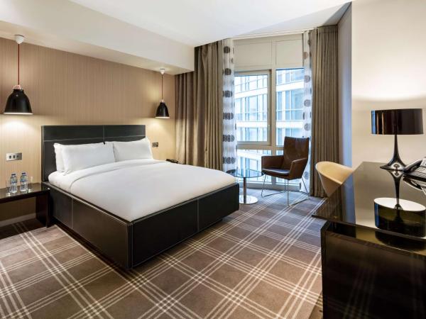 Radisson Blu Hotel, London Canary Wharf East : photo 5 de la chambre chambre lit king-size ou lits jumeaux supérieure