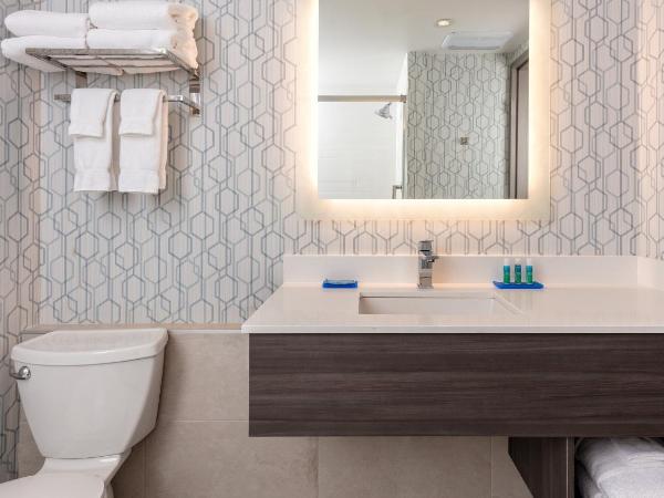 Holiday Inn Express Quebec City-Sainte Foy, an IHG Hotel : photo 5 de la chambre chambre lit king-size standard