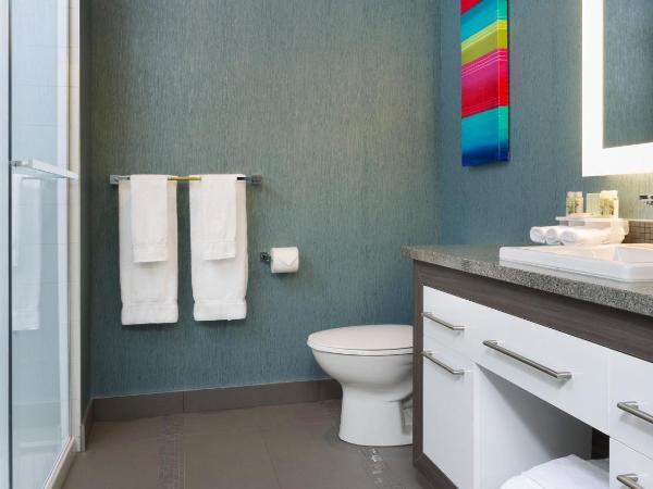 Holiday Inn Express Quebec City-Sainte Foy, an IHG Hotel : photo 4 de la chambre chambre lit king-size standard