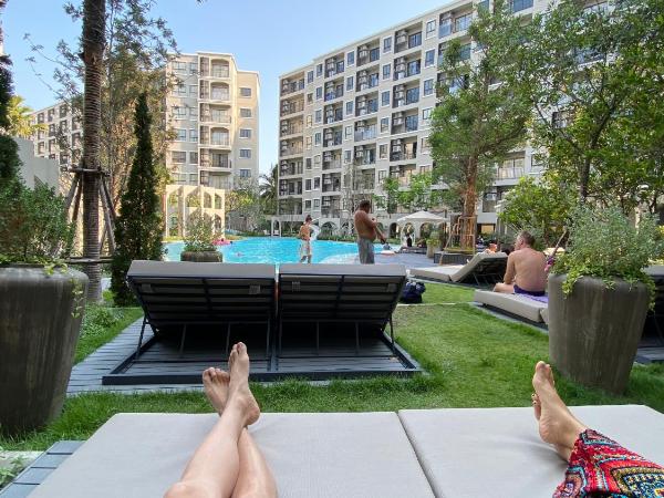 La Casita pool access condo HuaHin : photo 6 de la chambre appartement - vue sur piscine 