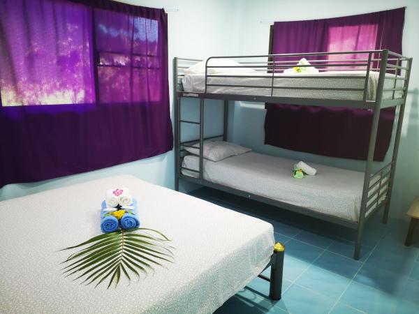 Papaya Cottage Koh Chang : photo 5 de la chambre chambre quadruple confort