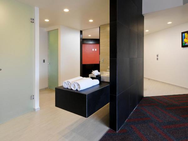 Holiday Inn Mexico Dali Airport, an IHG Hotel : photo 6 de la chambre suite lit king-size
