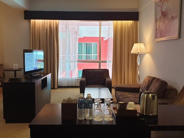 Pan Borneo Hotel Kota Kinabalu : photo 6 de la chambre executive suite with complimentary airport shuttle