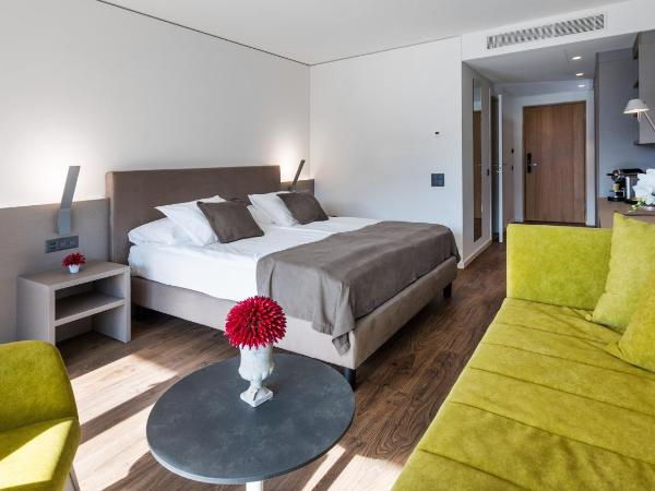 Hotel Lago Maggiore - Welcome! : photo 5 de la chambre chambre triple - vue sur lac