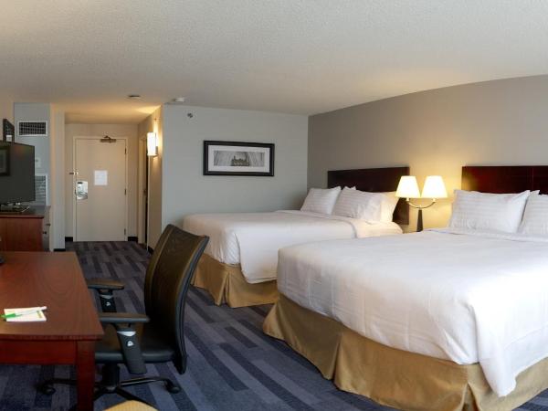 Holiday Inn Ottawa East, an IHG Hotel : photo 2 de la chambre chambre standard avec 2 lits queen-size
