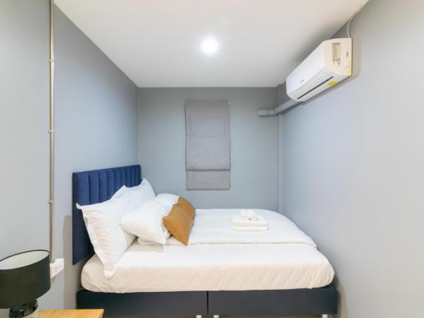 Castle Black Bangkok : photo 5 de la chambre chambre double familiale