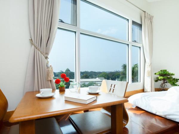 Kanchanaburi City Hotel - SHA Extra Plus : photo 8 de la chambre chambre triple de style japonais