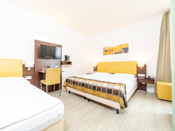 Hotel Rheinfelderhof : photo 3 de la chambre chambre triple moderne