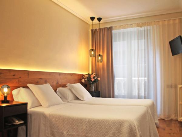 Hotel Boutique Astorga : photo 2 de la chambre chambre double ou lits jumeaux