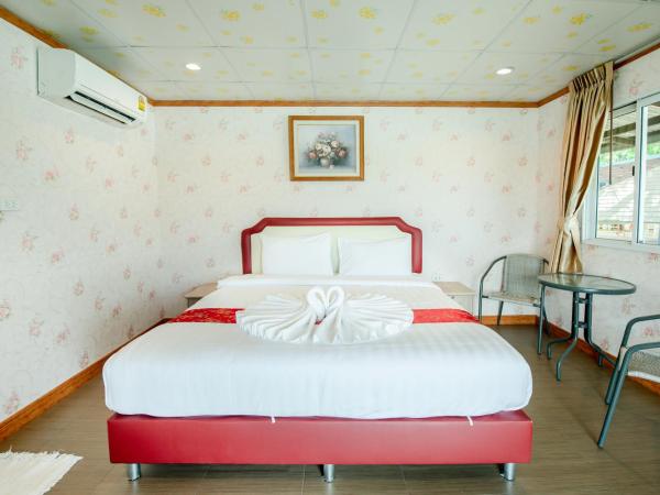 Golden Dragon Kanchanaburi : photo 8 de la chambre chambre double deluxe avec balcon