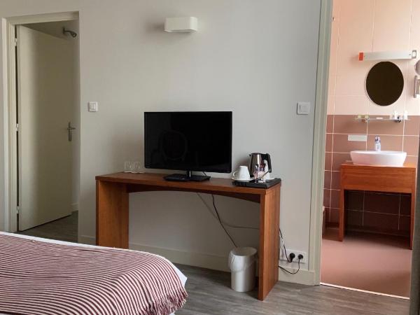 Hôtel De France - Restaurant L'insolite : photo 3 de la chambre chambre prestige