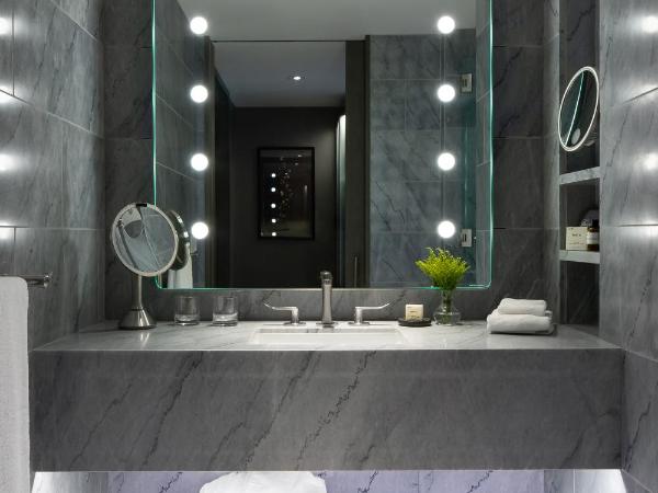 Fairmont Century Plaza Los Angeles : photo 4 de la chambre suite 1 chambre lit king-size avec 2 balcons