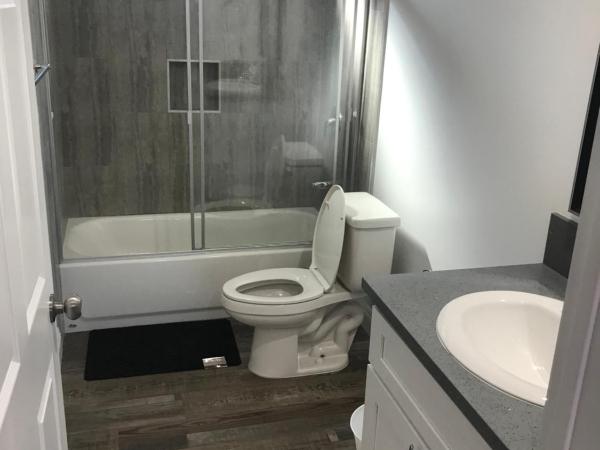 A1 LA City Hostel : photo 1 de la chambre lits superposés dans dortoir masculin