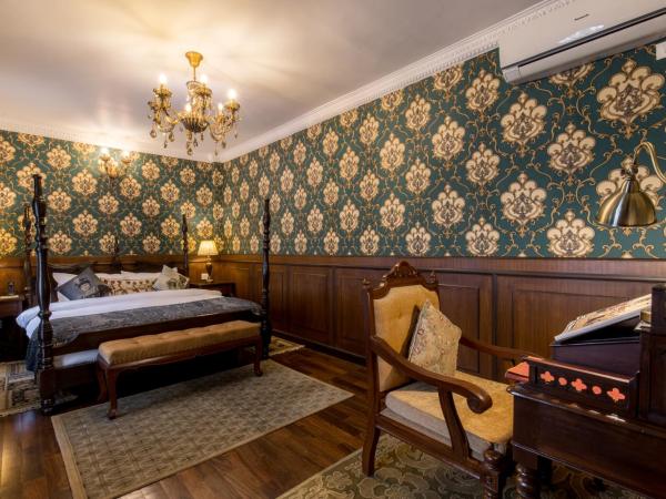 Baber Mahal Vilas - The Heritage Hotel : photo 9 de la chambre suite royale