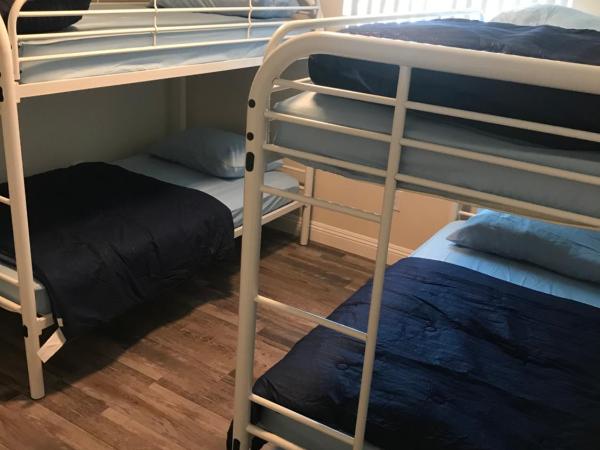 A1 LA City Hostel : photo 2 de la chambre dortoir pour femmes 4 lits