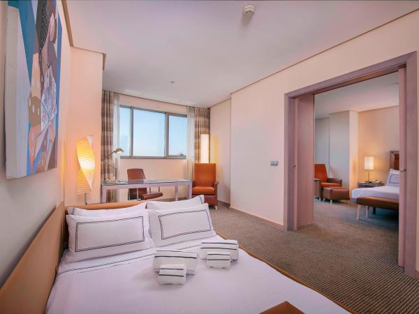 Melia Valencia : photo 1 de la chambre chambre familiale