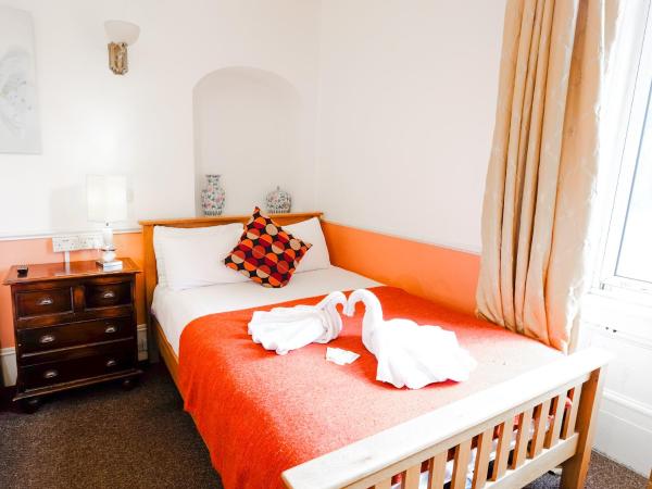 Balmore Guest House : photo 6 de la chambre grande chambre familiale