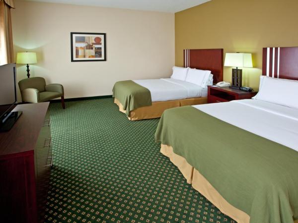 Holiday Inn Express & Suites Indianapolis - East, an IHG Hotel : photo 7 de la chambre suite double avec 2 lits doubles - non-fumeurs