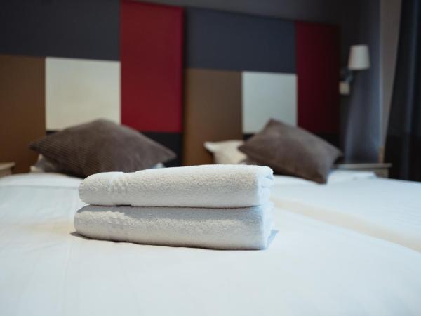 Hotel Le Centenaire Brussels Expo : photo 8 de la chambre chambre lits jumeaux