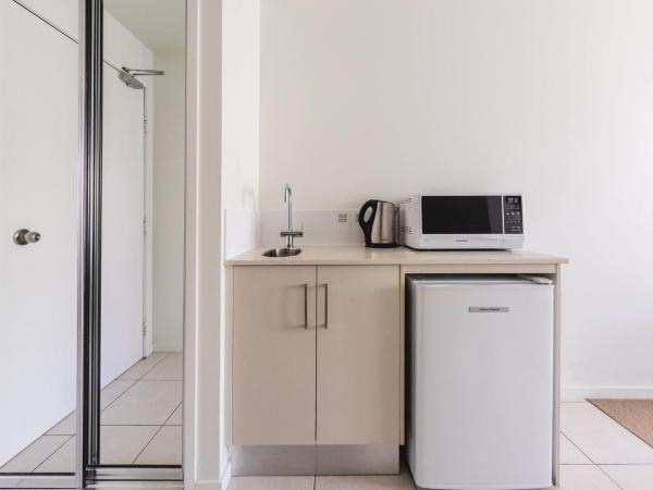 Silkari Lagoons Port Douglas : photo 4 de la chambre chambre d’hôtel avec baignoire spa