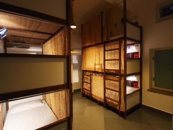 Jaipur Jantar Hostel : photo 1 de la chambre dortoir climatisé udaan 6 lits