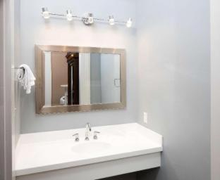 Maison Saint Charles : photo 1 de la chambre room #5686018