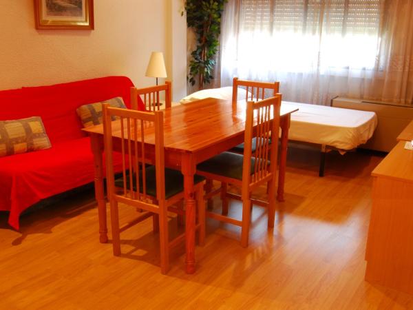 Apartamentos Goya 75 : photo 3 de la chambre appartement (3 adultes)