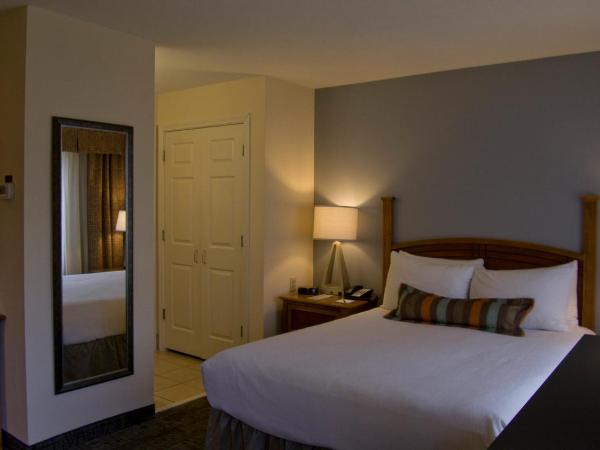Staybridge Suites Houston West - Energy Corridor, an IHG Hotel : photo 6 de la chambre queen studio suite with one queen bed - non-smoking