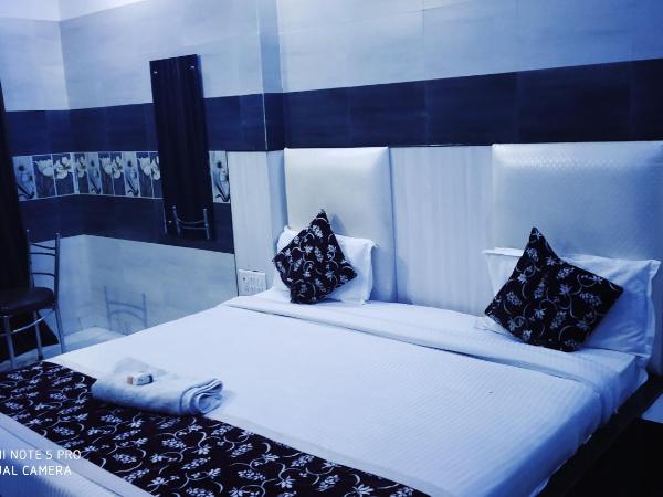 Hotel Ravi Agra : photo 9 de la chambre chambre familiale