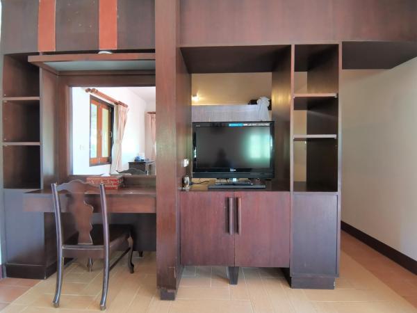 Holiday Villa, Lanta : photo 4 de la chambre suite junior