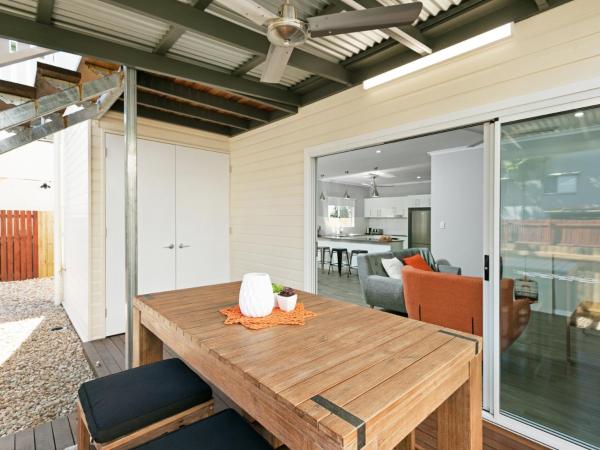 Estilo Bed and Breakfast : photo 7 de la chambre chambre lit queen-size avec salle de bains commune