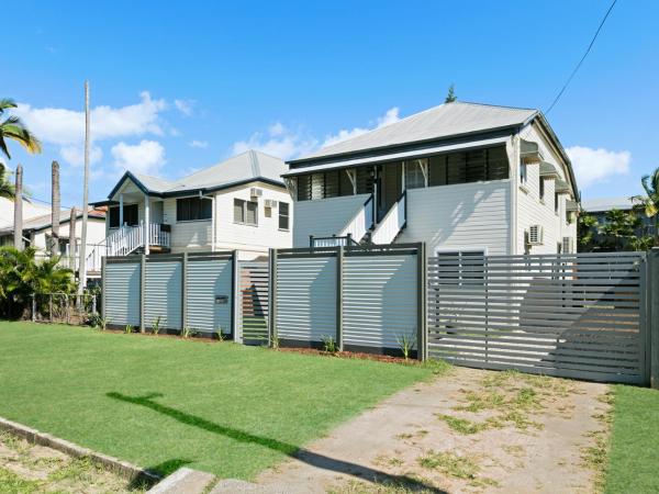 Estilo Bed and Breakfast : photo 10 de la chambre chambre lit queen-size avec salle de bains commune