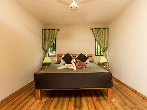 Happy Days Guest House : photo 1 de la chambre chambre lit king-size supérieure