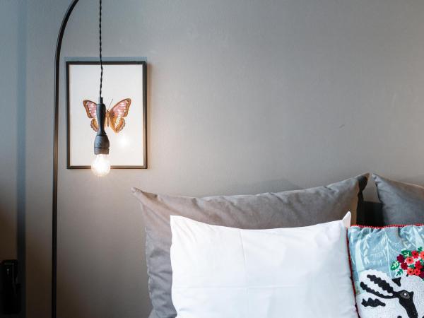 Hotel Leifur Eiriksson : photo 7 de la chambre chambre double avec vue sur l'Église