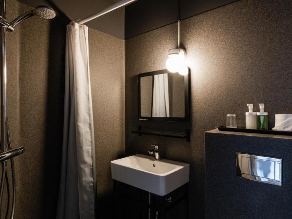 Hotel Leifur Eiriksson : photo 2 de la chambre chambre simple