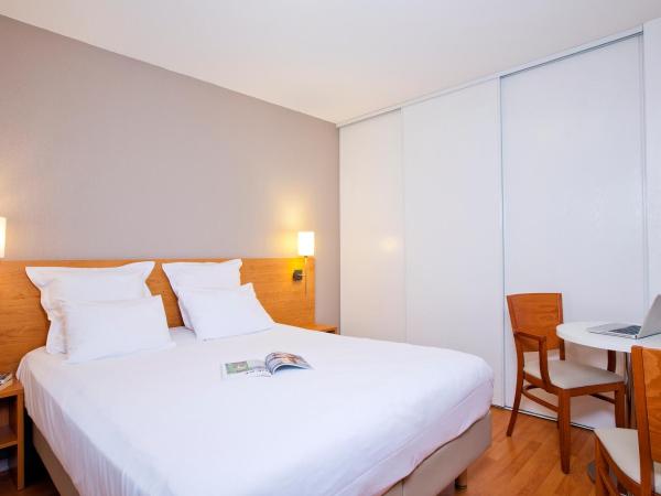 Séjours & Affaires Nantes La Beaujoire : photo 1 de la chambre grand studio - 2/3 personnes