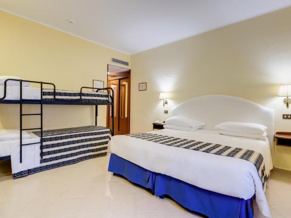 Best Western Hotel La Solara : photo 4 de la chambre chambre Économique avec lits superposés