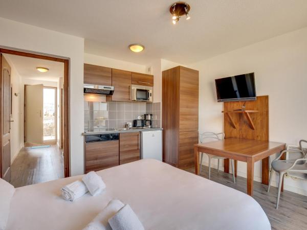 Résidence Azurea : photo 4 de la chambre studio avec terrasse - vue sur lac