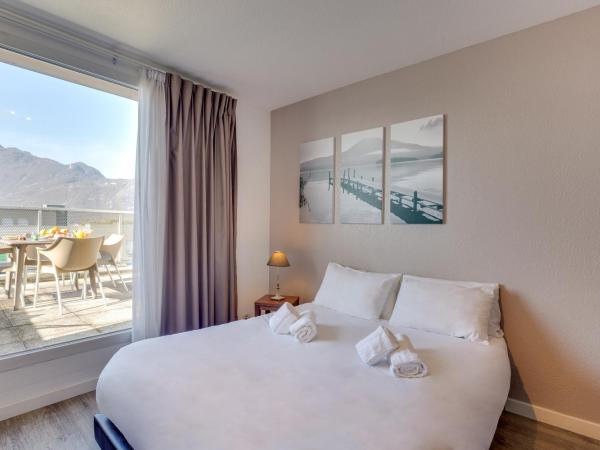 Résidence Azurea : photo 6 de la chambre studio avec terrasse - vue sur lac