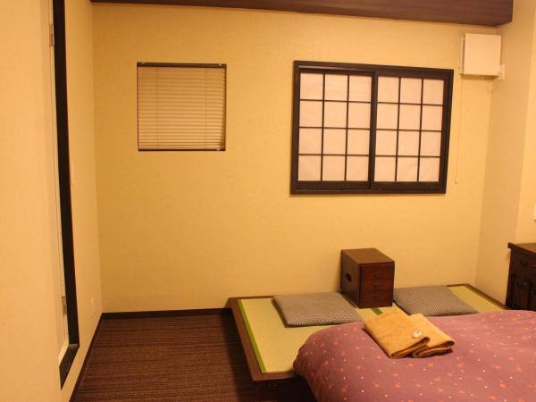 K's House Tokyo Oasis - Quality Hostel in Asakusa : photo 9 de la chambre chambre double avec salle de bains privative
