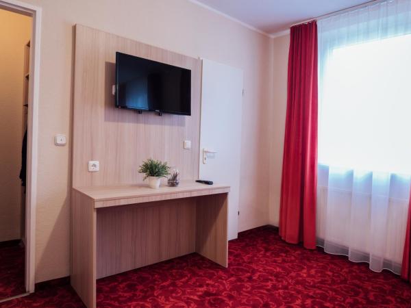 Hotel CULT Hamburg : photo 8 de la chambre chambre triple basique