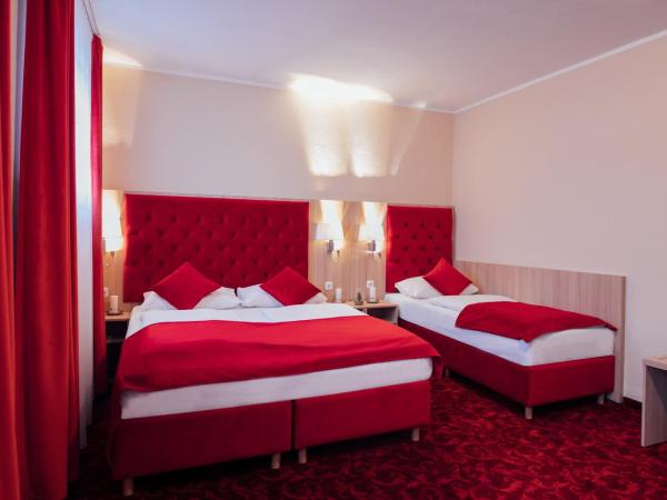 Hotel CULT Hamburg : photo 2 de la chambre chambre triple basique