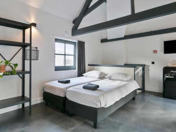 Winston B&B : photo 3 de la chambre chambre familiale avec salle de bains commune