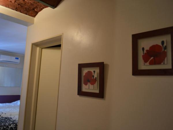 DEL900 Hotel Boutique : photo 2 de la chambre lit dans dortoir de 3 lits