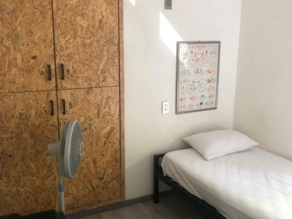 Hostal Hidalgo : photo 3 de la chambre chambre lits jumeaux supérieure