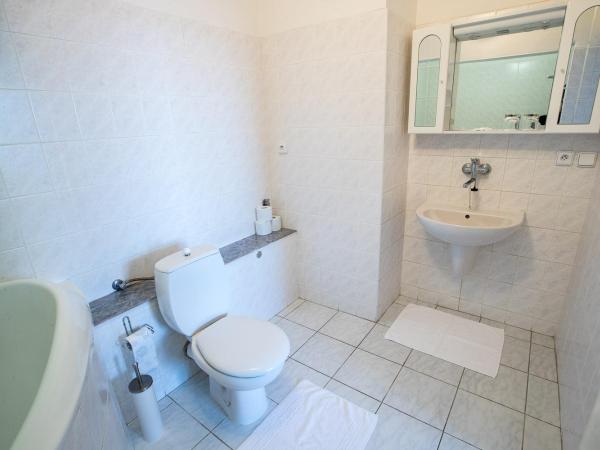 A-Sport Hotel : photo 5 de la chambre suite