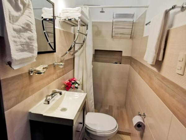 Posada Bugambilia : photo 2 de la chambre chambre simple avec salle de bains privative