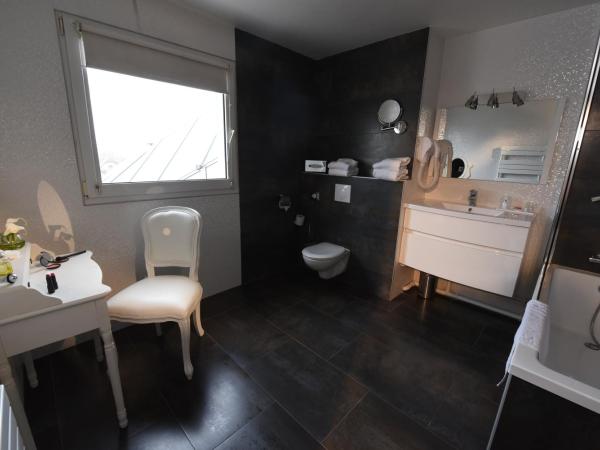 The Originals City, Au Relais Saint-Éloi, Tours : photo 3 de la chambre suite