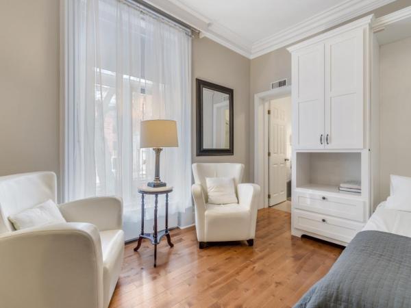 Manoir de la Tour : photo 3 de la chambre hébergement signature plus avec 1 lit queen-size